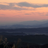 夜明け前の山並み　