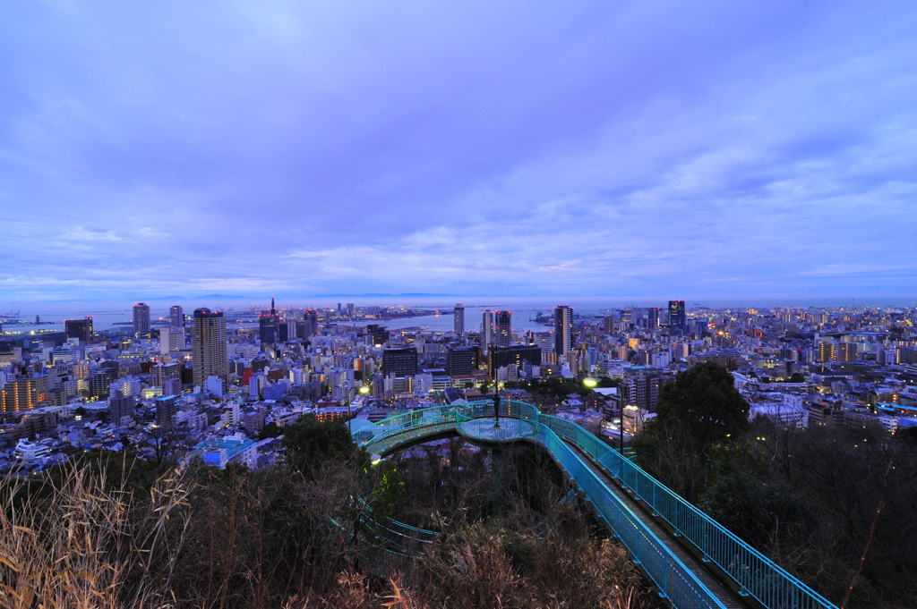街につながる橋