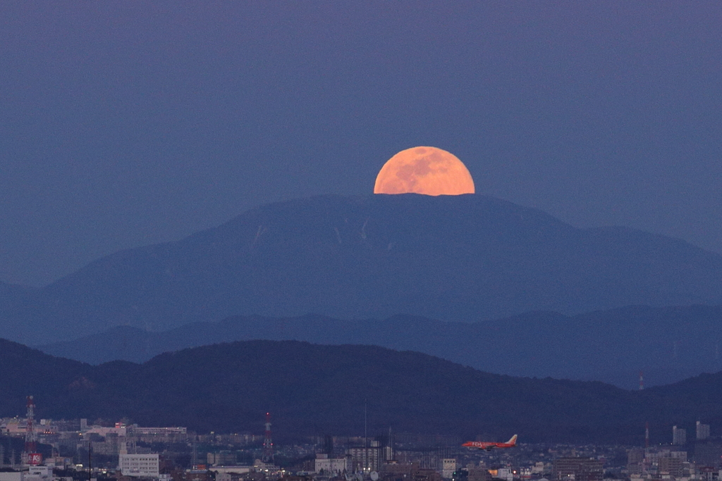 月の出（恵那山）