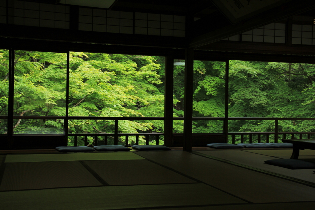 瑠璃光院