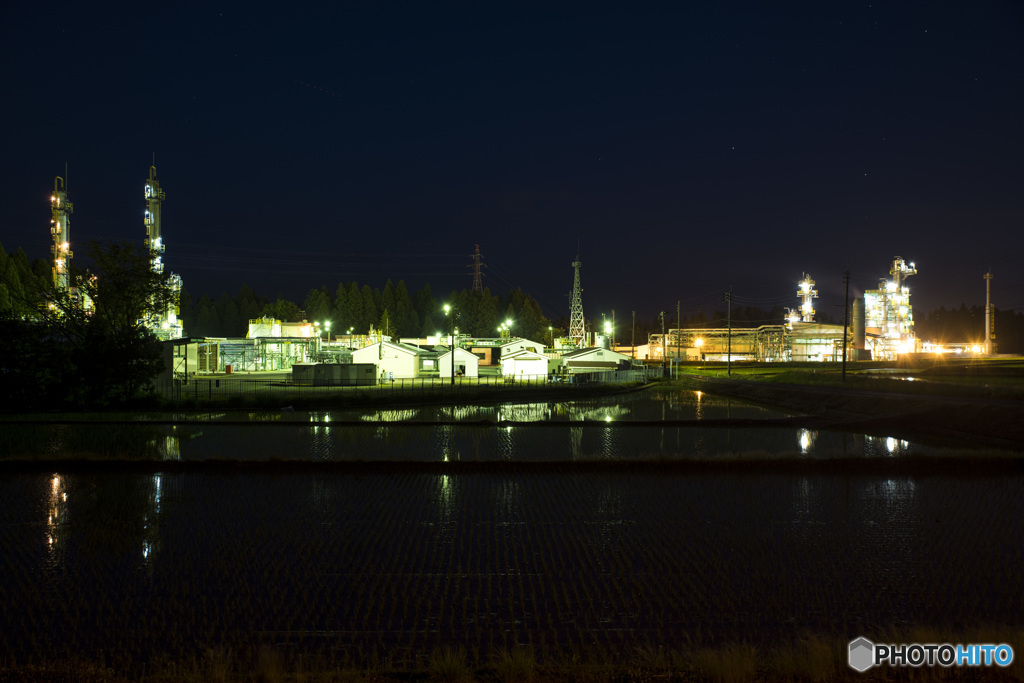 夜見る工場・1