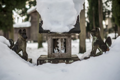 雪中の稲荷様