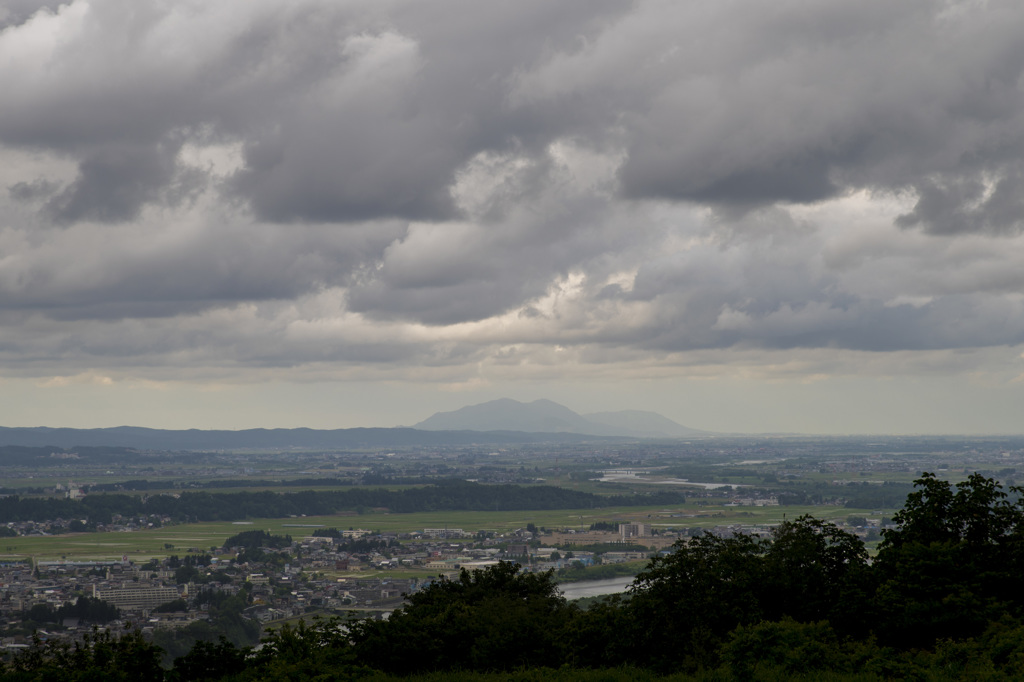 雲の狭間