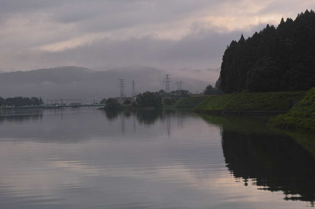 貯水池にて