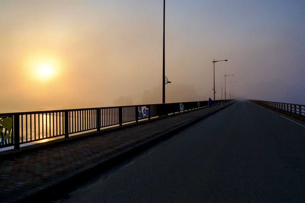 霧の橋