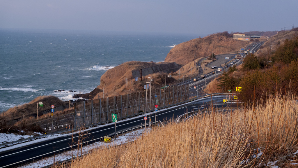 海辺の道路