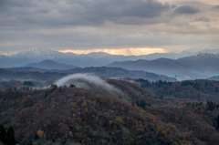 山渡る霧