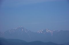 空に溶けそうな常念岳