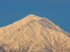 朝の常念岳