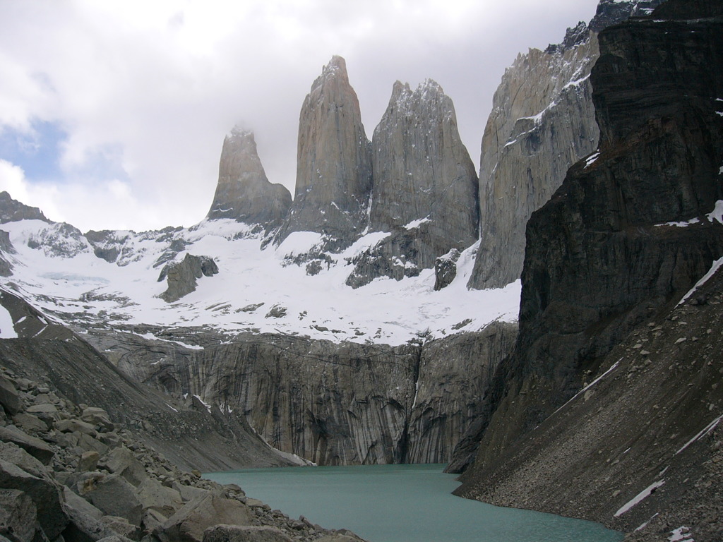 トーレス・デル・パイネ Torres del Paine