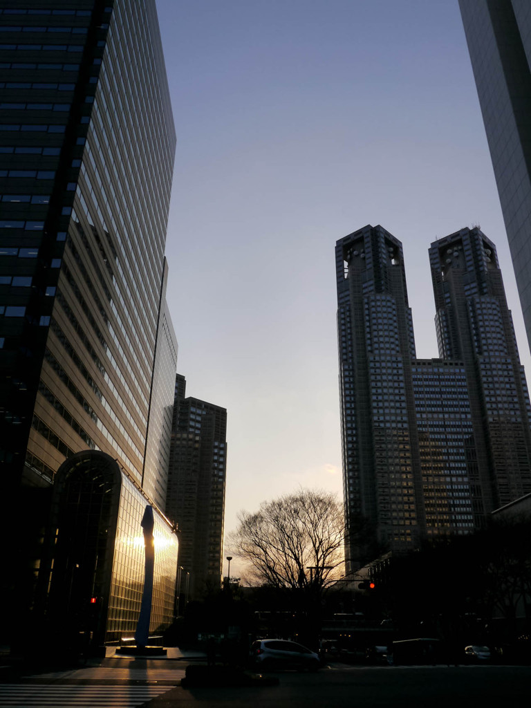 都心の夕暮