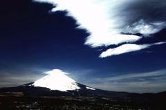 雲と富士山