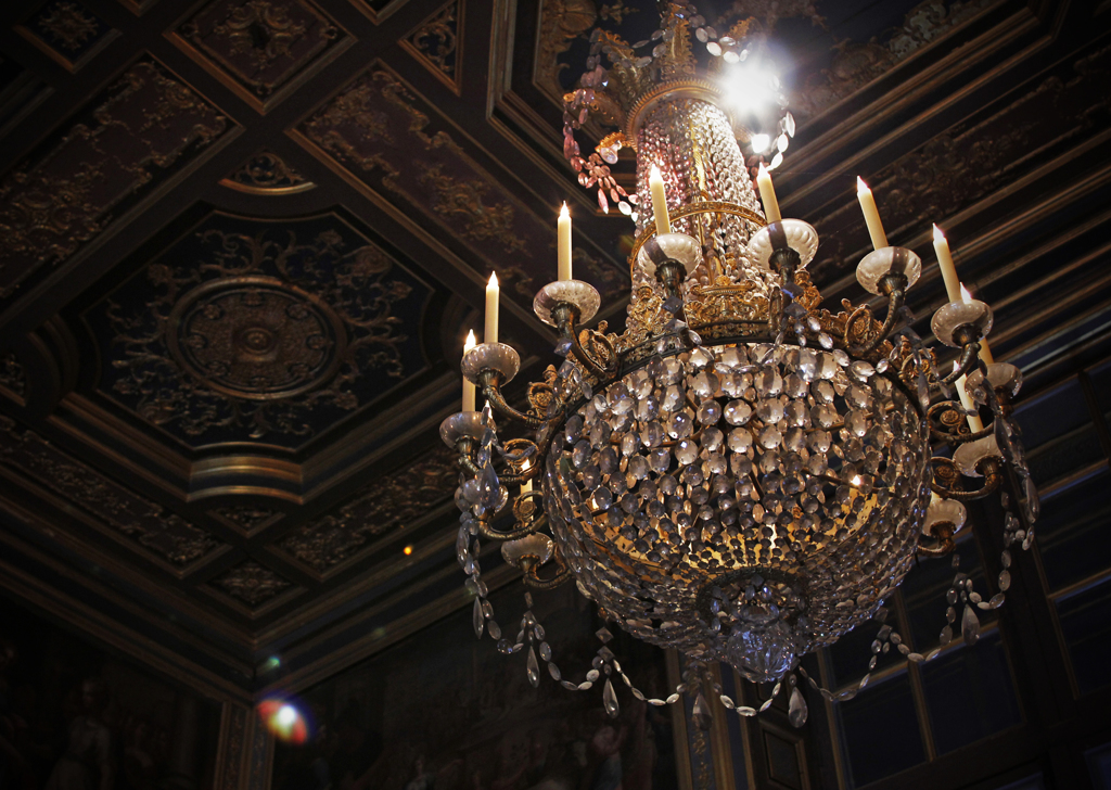 It is a chandelier glitteringly.
