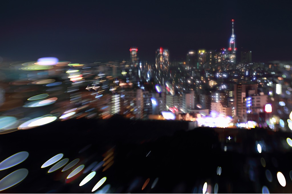 福岡タワーからばらまけ！