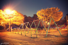 深夜のブランコ