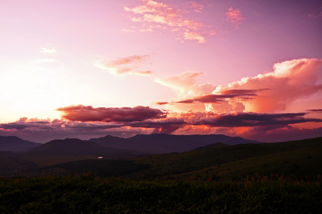 高原の夕陽