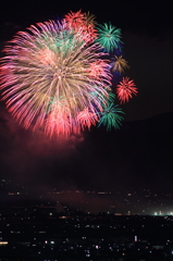 夜空を彩る