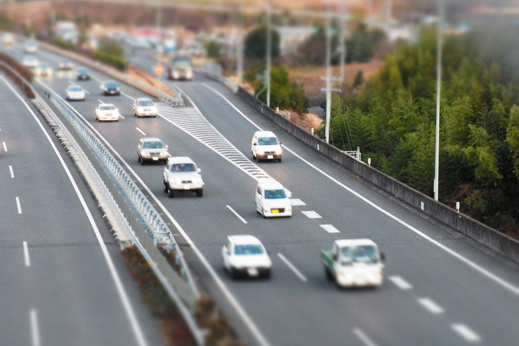 高速道路の上から
