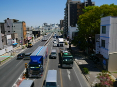 2号線、奥に向かえば大阪方面。