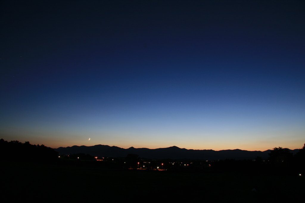 夕焼けと夜空