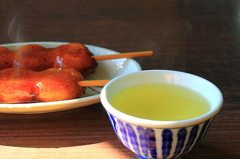 団子とお茶