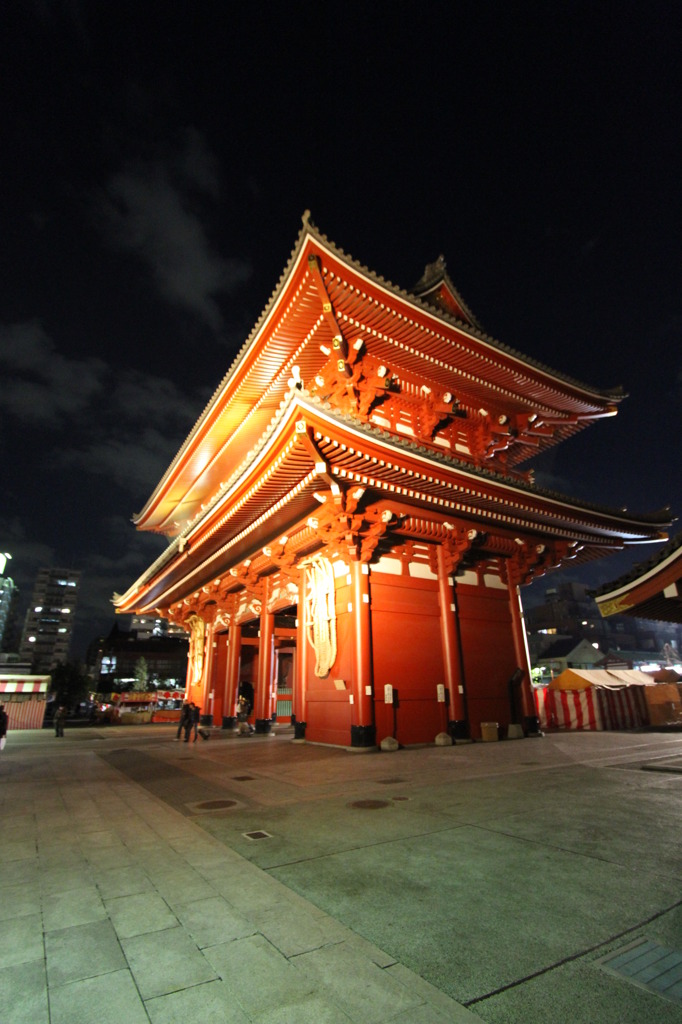 宝蔵門