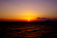 夕日と江ノ島