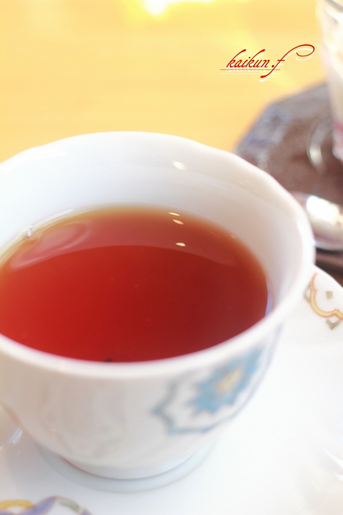 食後の紅茶はかかせません