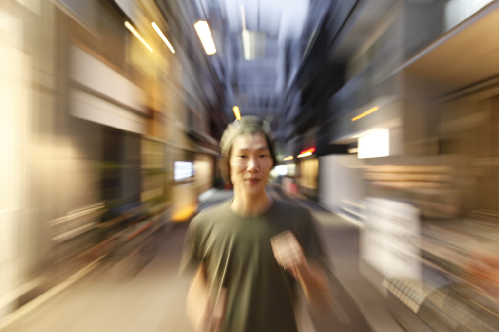 よってくる〜〜〜〜〜〜。