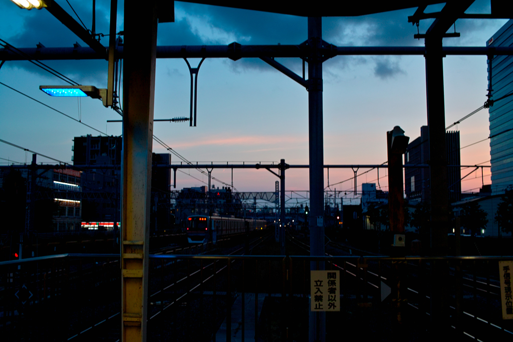 中野駅のホームから