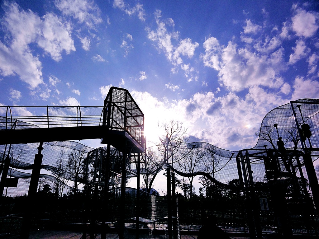 空中回廊のある楽園