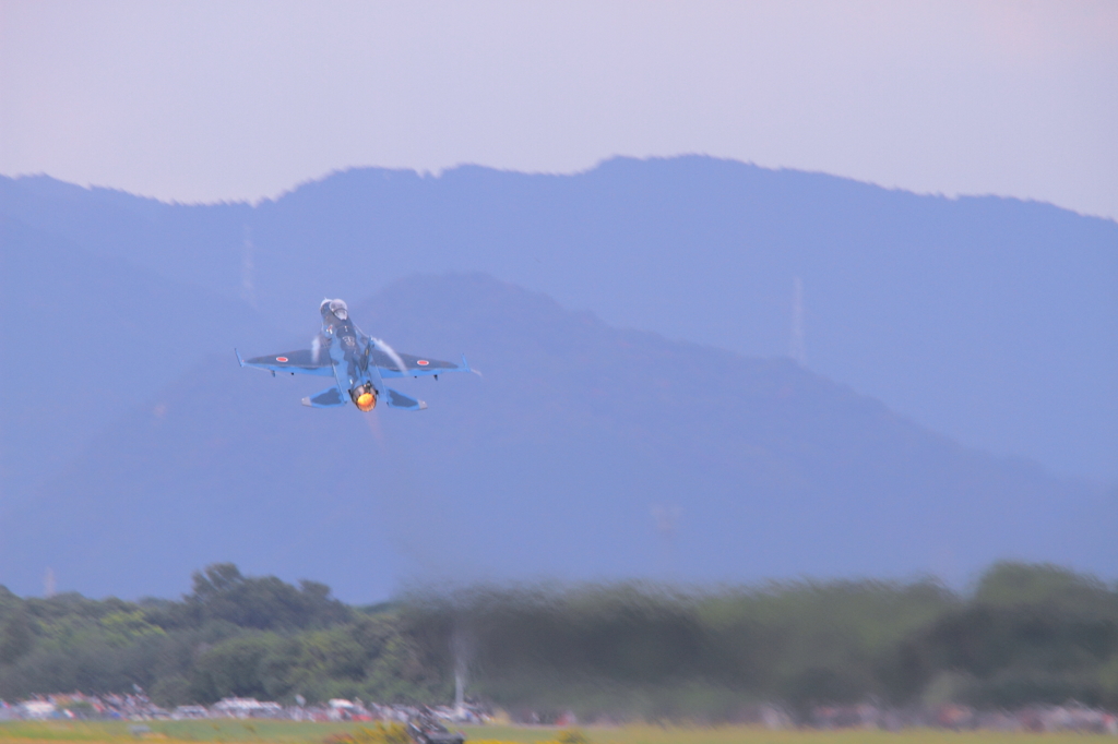 F-2 Take off