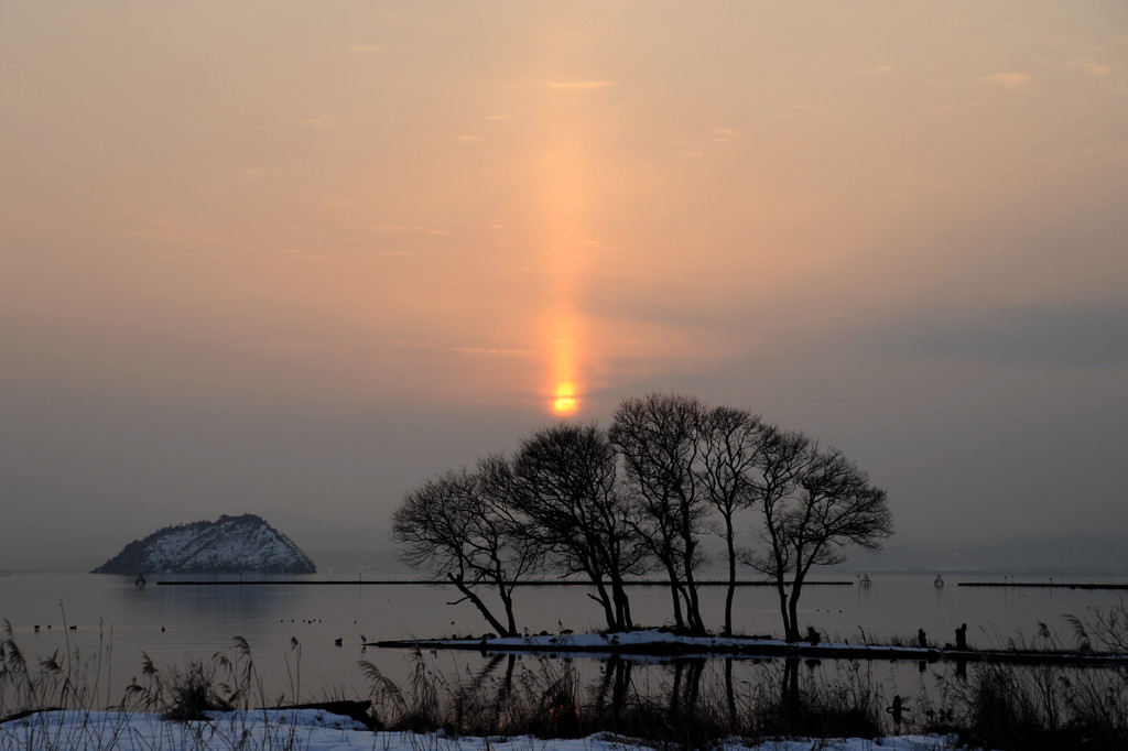 太陽柱の夕暮れ