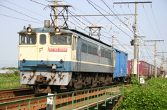 EF65-1092 貨物列車