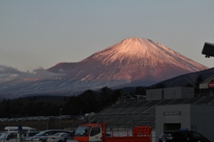 富士スピードウェイから望む富士山