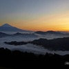 日の出と