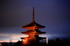 八坂の塔と京都タワー