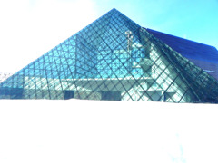 ガラスのピラミッド2