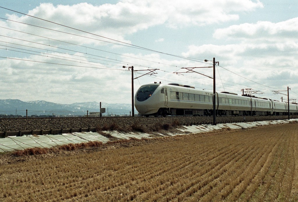 しらさぎorサンダーバード02