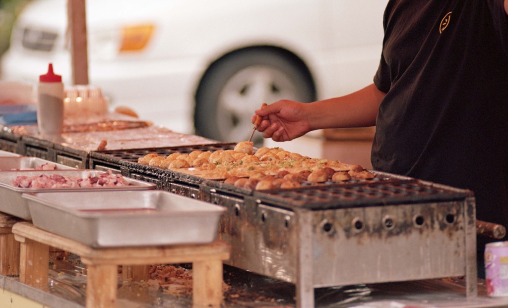 金津祭り　たこやき　右利き