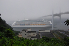 “ＶＯＹＡＧＥＲ　ＯＦ　ＴＨＥ　ＳＥＡＳ”　　長崎寄港