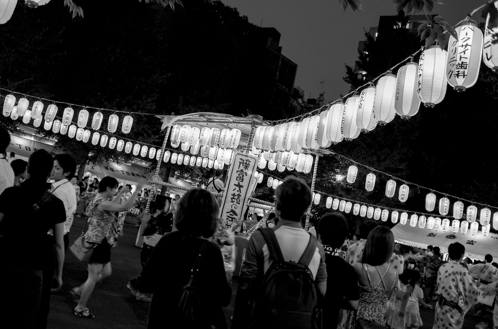 都心のお祭り1