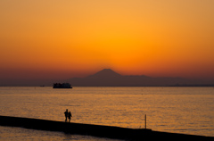 秋晴れの夕日