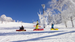 雪山にて