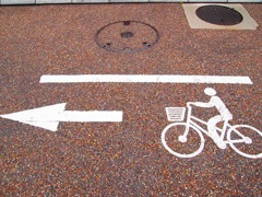 自転車こちらです