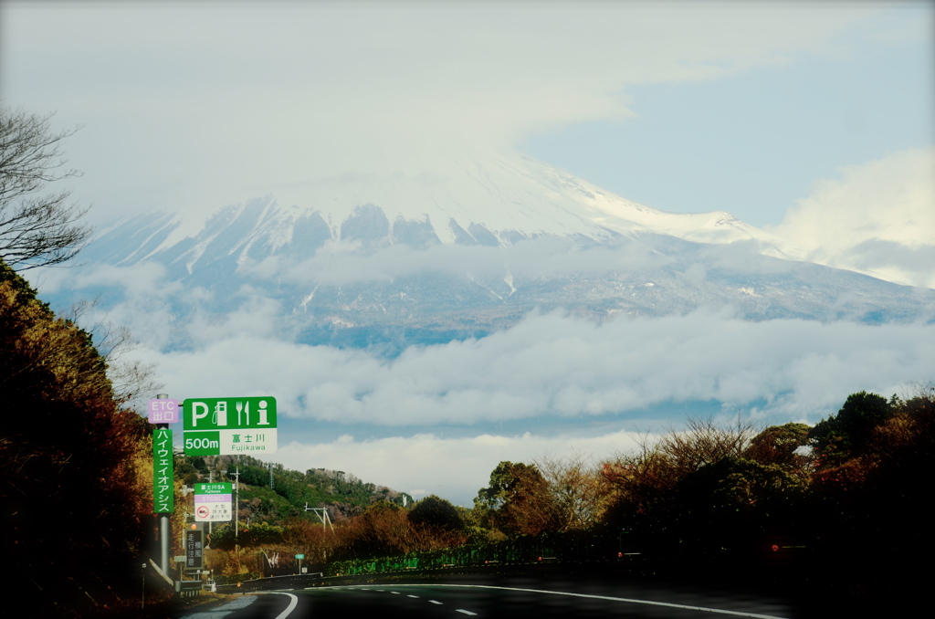 雪の富士山