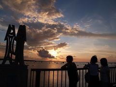 「佐和田の浜の夕日」　2011伊良部島