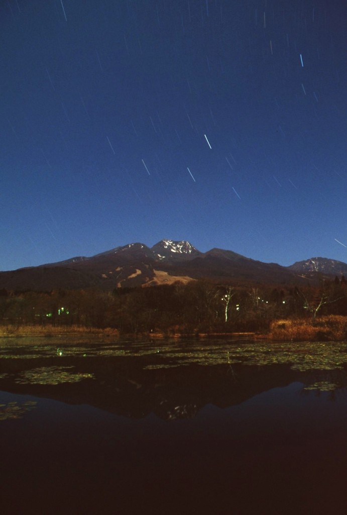 静夜のいもり池と妙高