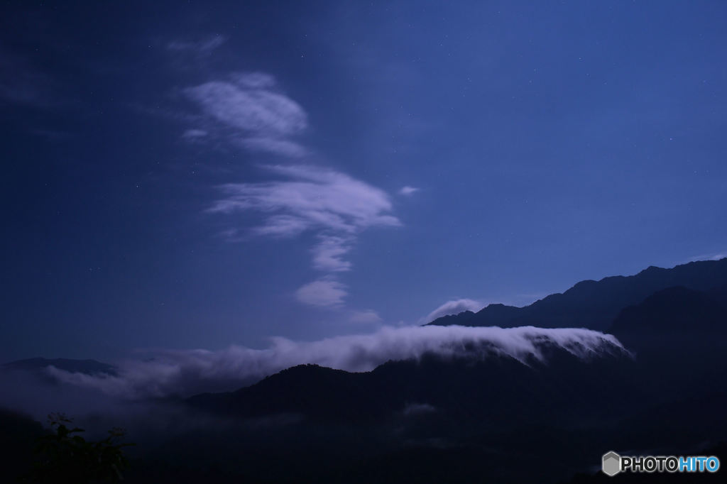 雲海と雲