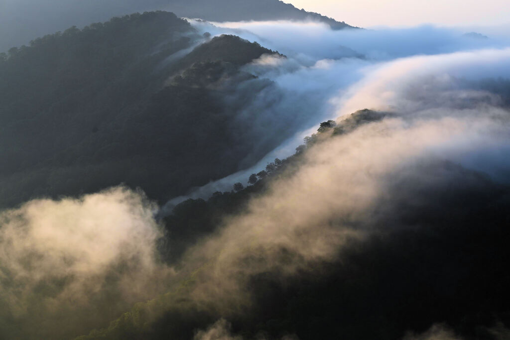 枝折峠の滝雲